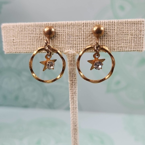 Jewelry - 5/$20 Bundle deal - Star Dangle Screwback Earrings